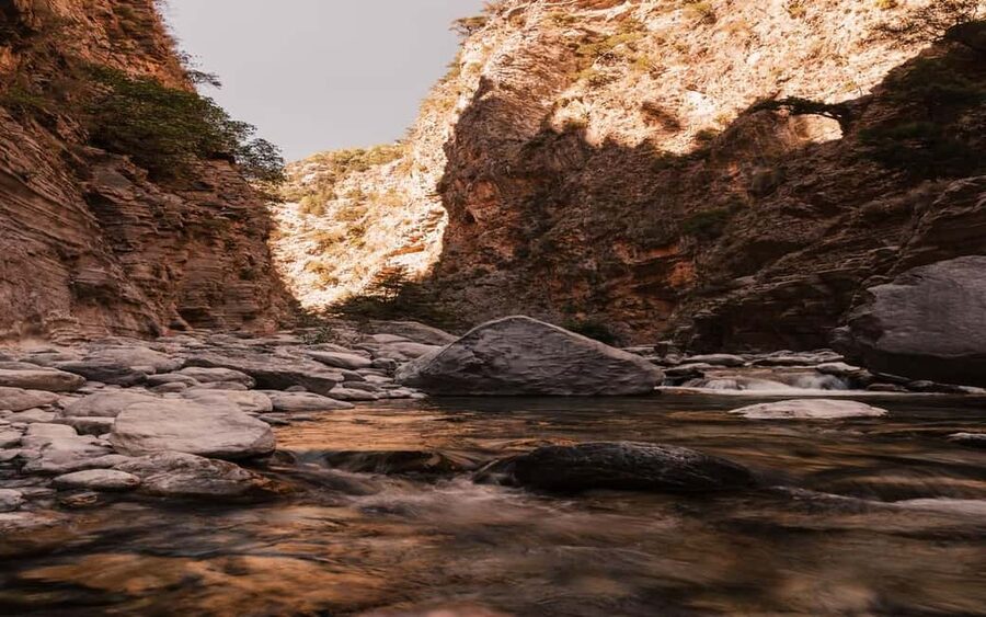 Georgioupolis /Petres: Samaria Gorge one Day Hike with Guide - The real challenge: 18 kilometers on rough ground