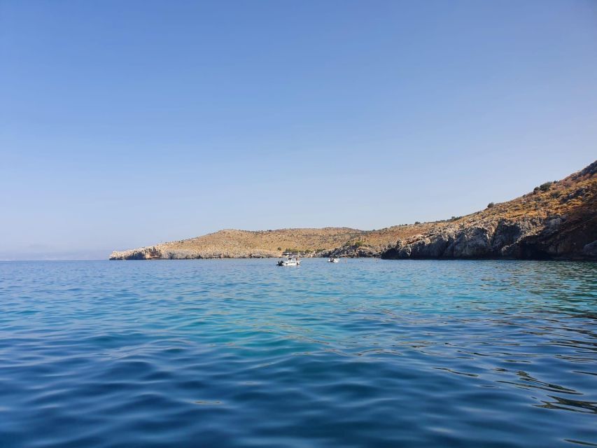 Georgioupolis: Rent a Boat Safari Sea Tour - Caves, palms, and a lighthouse along the coast
