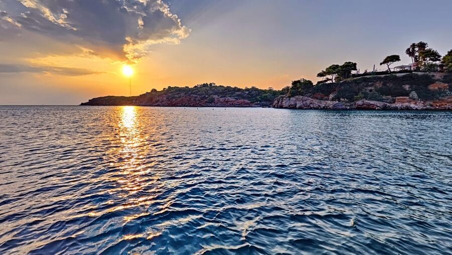 Glyfada Athens : Fishing and Swimming Tour with Lunch - Morning cruise or sunset dinner
