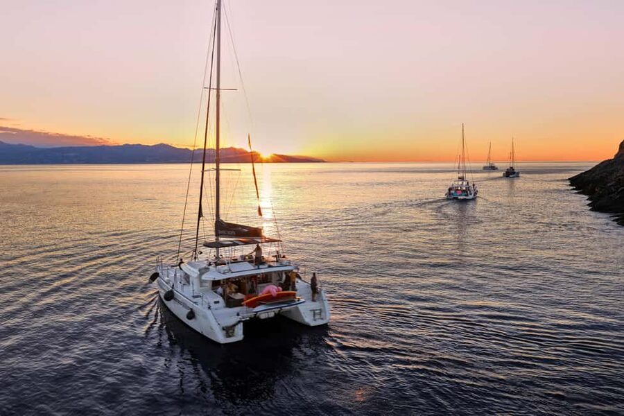 Heraklion: Dia Island Catamaran Cruise with Dinner and Wine - Leaving Heraklion on a comfortable catamaran
