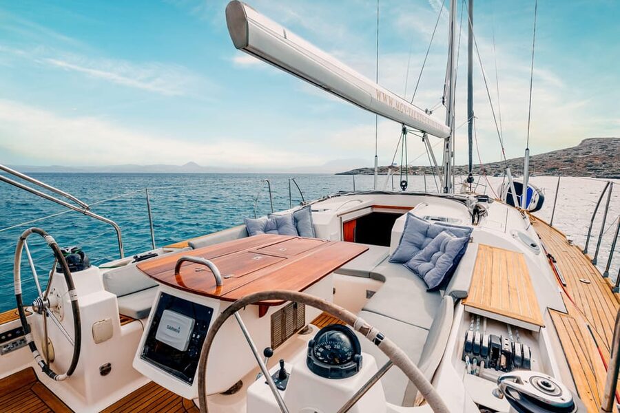 Heraklion: Dia Island Luxury Sailing Trip with Meal & Drinks - Who will enjoy this Dia Island cruise most?