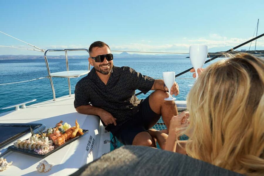 Heraklion: Dia Island Romantic Sunset Cruise with Wine - The one-hour crossing to Dia Island