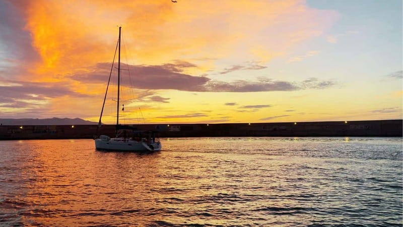 Heraklion: Dia Island Sunset Boat Tour with Dinner - Sunset over Dia Island