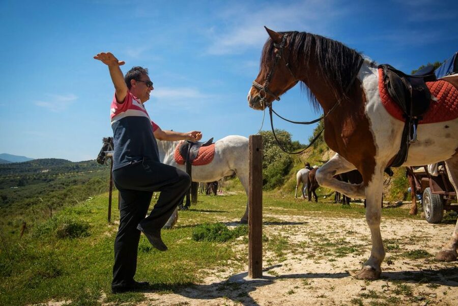 Heraklion: Horseriding Day Tour with Lunch and Transfer - The Finikia viewpoint and the story of Zeus