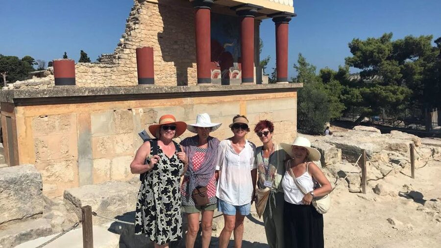 Heraklion: Knossos Private Guided Tour & Skip-the-Line Entry - Why Knossos works best with a guide