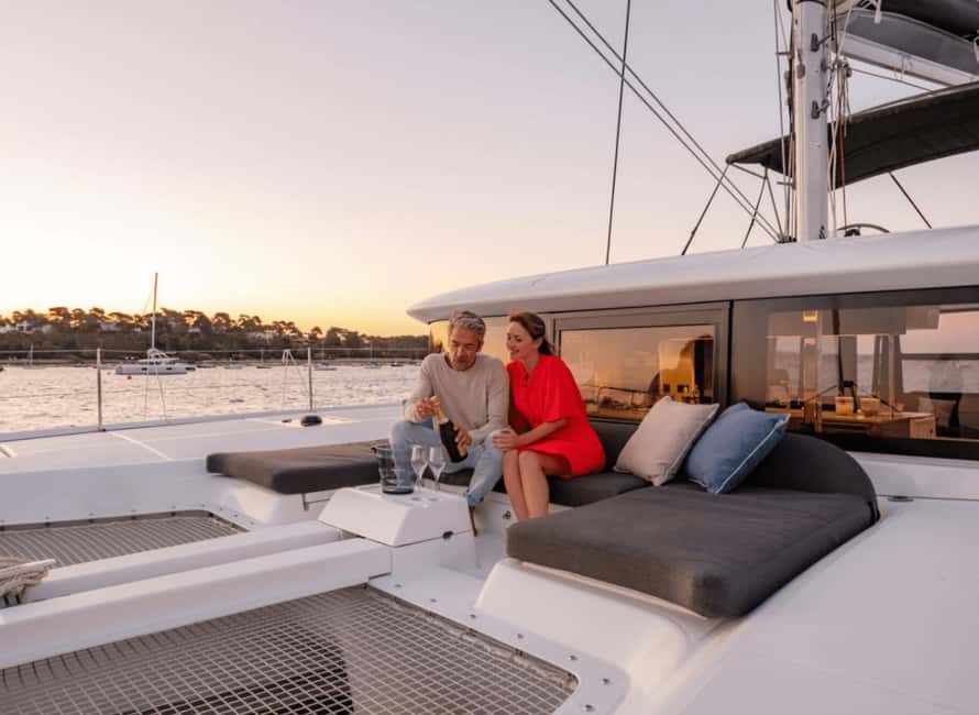Heraklion Luxury Catamaran Dia Isla -Gourmet Lunch Top Rated - Sailing from Heraklion beneath Koules Fortress
