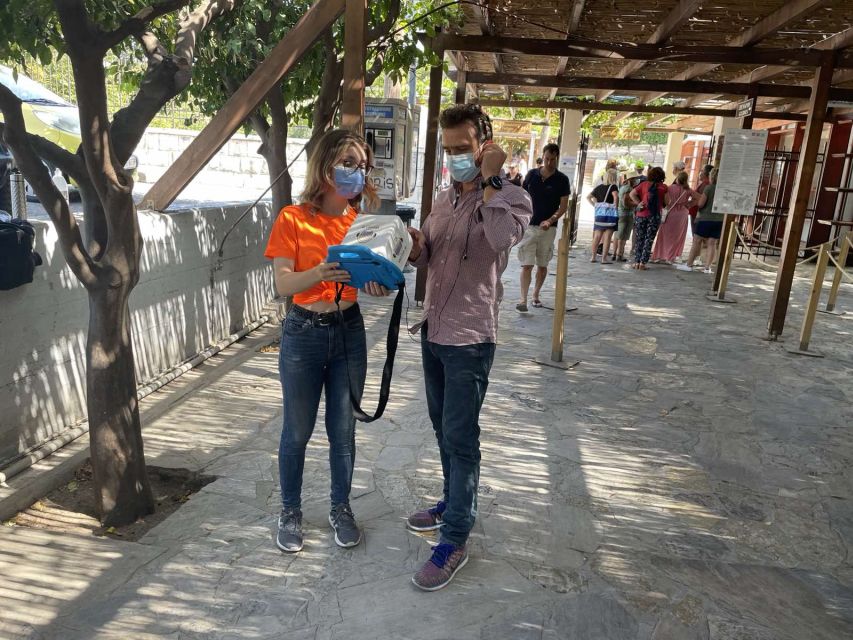 Heraklion: Palace of Knossos 3D Virtual Audio Tour by Tablet - Walking through Knossos with the tablet
