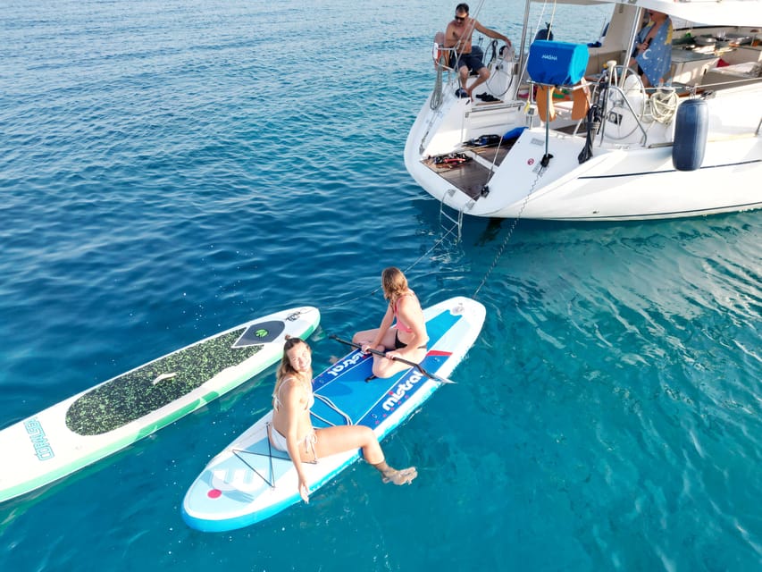 Heraklion: Sailing Cruise to Dia Island with Drinks and Meal - The crossing to Dia takes about one hour