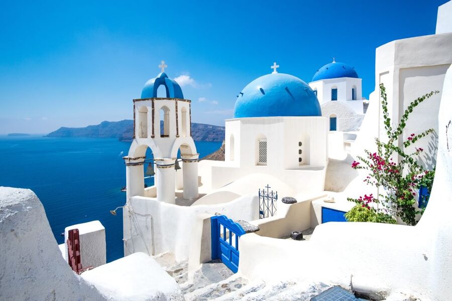 Heraklion: Santorini Day Trip with Boat Transfer & Oia Visit - Fira offers more freedom and a different mood