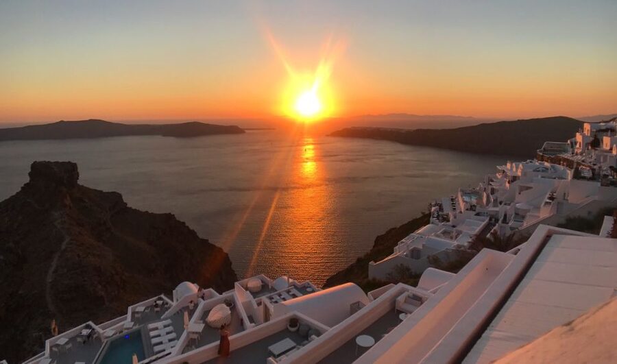 Heraklion: Santorini Day Trip with Boat Transfer & Oia Visit - The SeaJets crossing takes about two hours each way