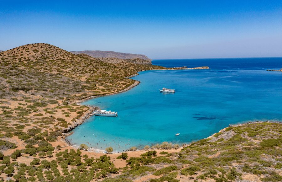 Heraklion: Spinalonga and Agios Nikolaos Cruise with Lunch - Guides make the historical stop work