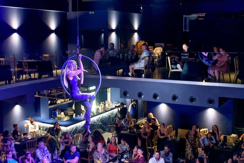Hersonissos: Alar Spectacular Dinner Show - The dress code is part of the experience