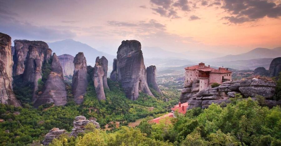 Kalabaka: Meteora Monasteries Minibus Tour with Photo Stops - Key points at a glance