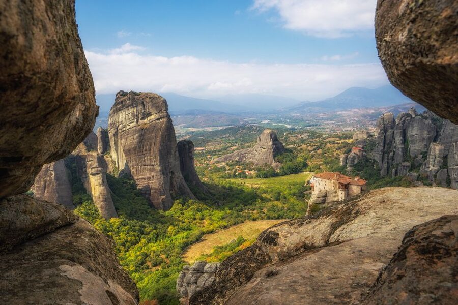 Kalabaka: Meteora Monasteries Minibus Tour with Photo Stops - Saint Antonios and Meteora’s first hermits