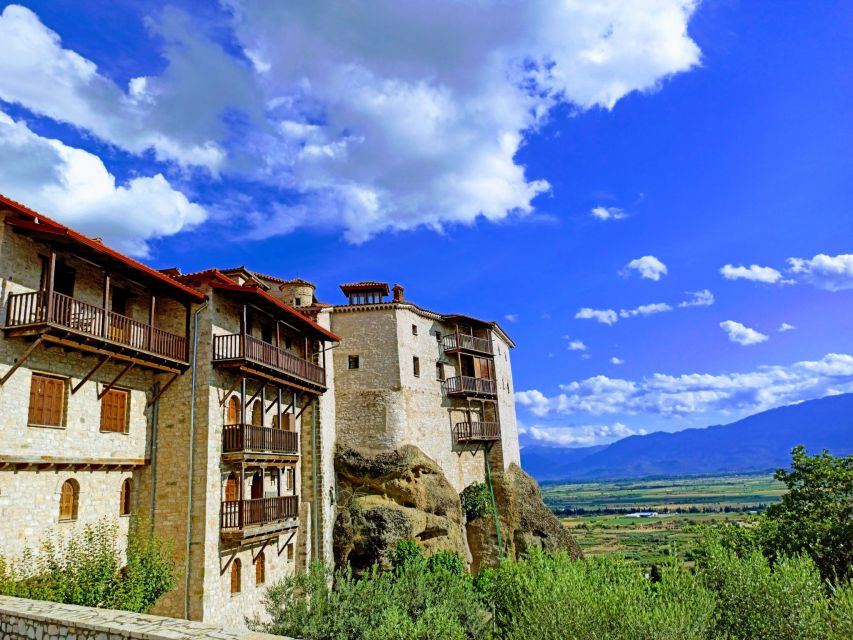 Kalabaka: Meteora Monasteries Minibus Tour with Photo Stops - The ancient Byzantine church