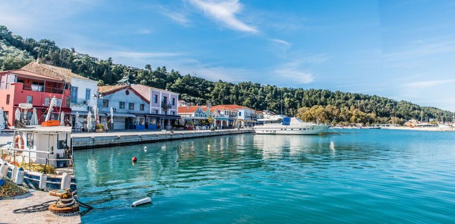 Katakolo: Pyrgos and Katakolo Hop-on Hop-off Bus Tour - Price, comfort, and who gets the best value