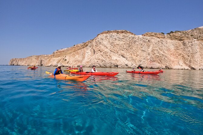 Kayaking Tour to the secrets of Milos - The return paddle to Firiplaka
