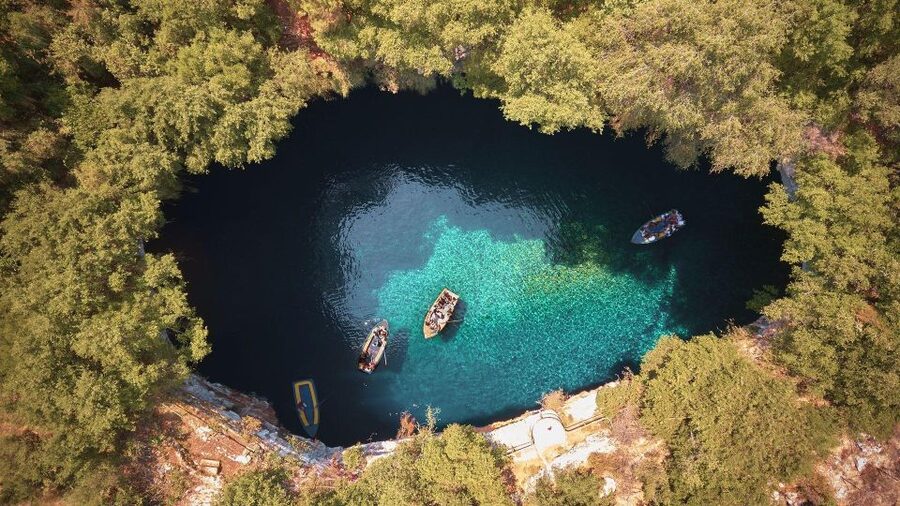 Kefalonia: Assos and Fiscardo Guided Tour - Fiscardo: two hours by the water