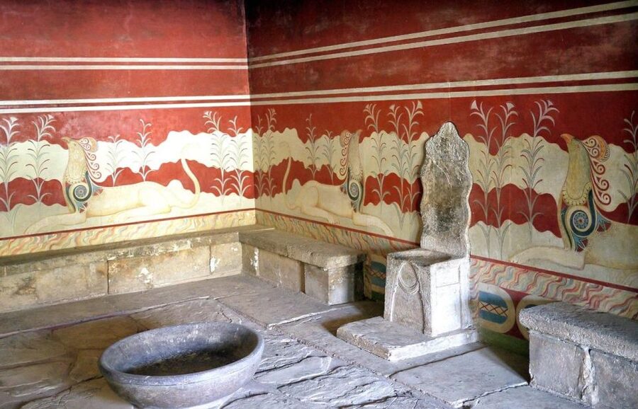 Knossos Palace & Heraklion Full-Day Tour from Chania Area - Knossos with a licensed guide