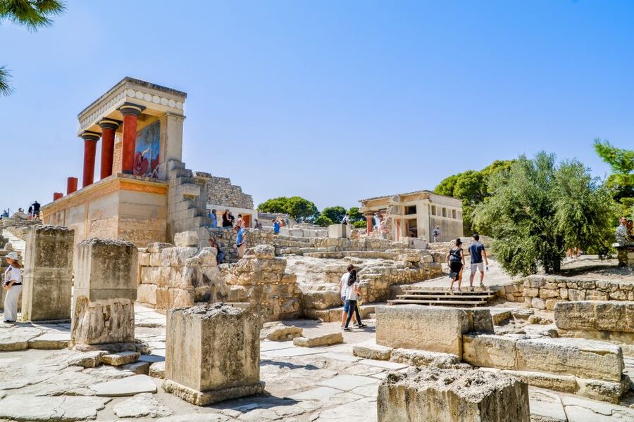 Knossos Palace & Heraklion Full-Day Tour from Rethymno Areas - The Archaeological Museum in Heraklion