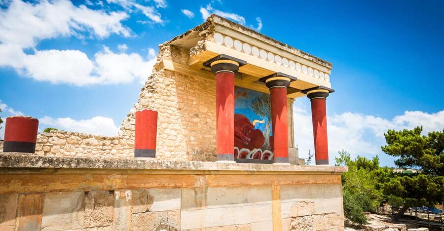 Knossos Palace & Heraklion Full-Day Tour from Rethymno Areas - Knossos Palace and the Minoan world