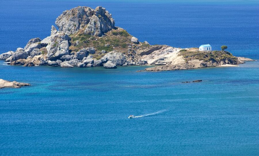 Kos: Kefalos Bay Boat Cruise with Fishing, Swimming, & Meal - Traditional fishing with a short line
