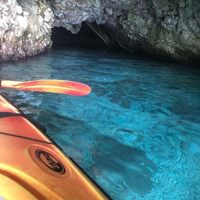 Lefkada: Hidden Blue Cave Kayak Trip with Lunch & Fruits - How hard is the kayaking?