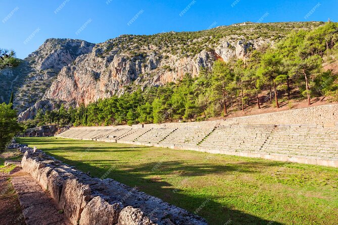 Mercedes Private Tour to Delphi and Arachova - What the Mercedes service adds