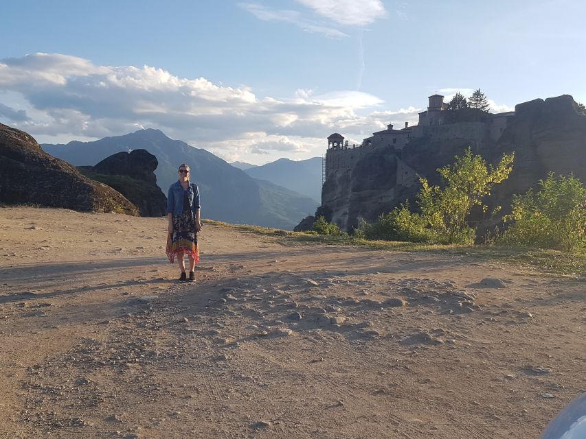 Meteora Evening Tour with Breathtaking Sunset View - Sunset from a quieter rock viewpoint