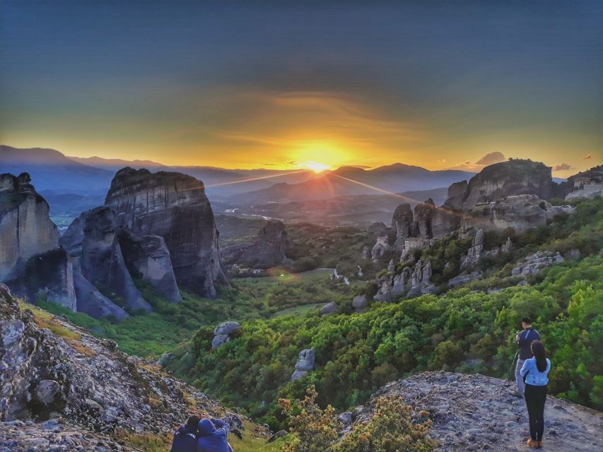 Meteora Evening Tour with Breathtaking Sunset View - Pickup in Kalabaka or Kastraki