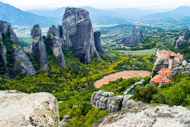 Meteora Full Day Private Tour from Athens including Lunch - Thermopylae adds history on the way back