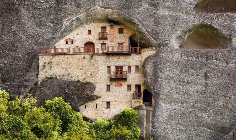 Meteora: Guided Sunset Tour with Monasteries & Caves Visit - The final viewpoint and sunset
