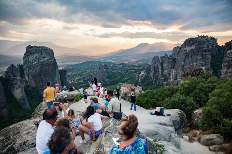 Meteora: Majestic Sunset Tour & Monasteries with Local Guide - Why this four-hour Meteora tour works