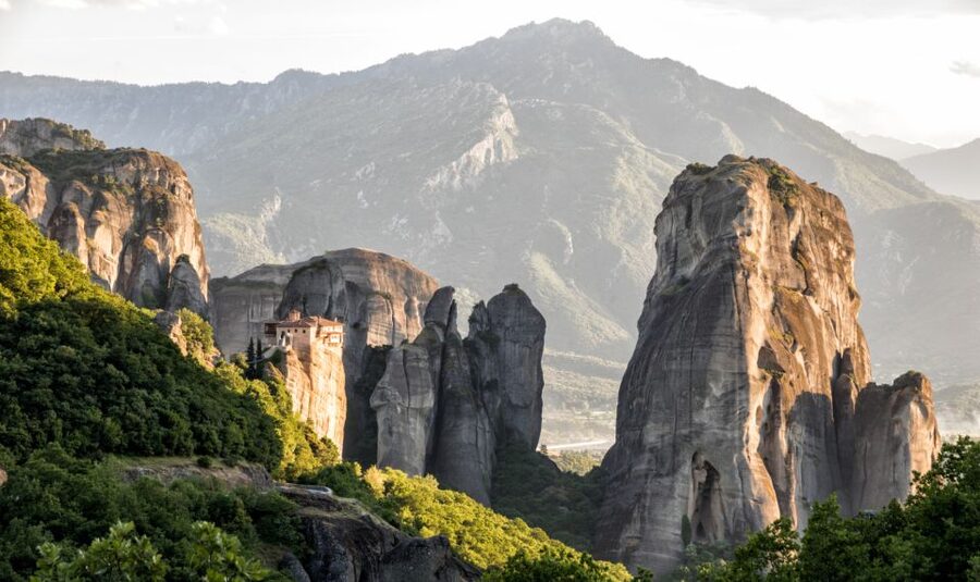 Meteora: Monasteries Tour, Lunch, and Athens Transfer Option - Who should book this Meteora outing?