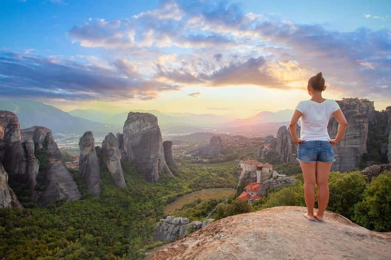 Meteora: Sunset Small Size Tour with Monastery & Caves visit - Why the late afternoon timing matters