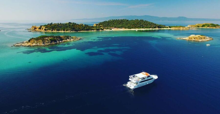 Mount Athos Glassbottom Cruise with Ammouliani Island visit - The glass-bottom boat and Ouranoupoli’s reef