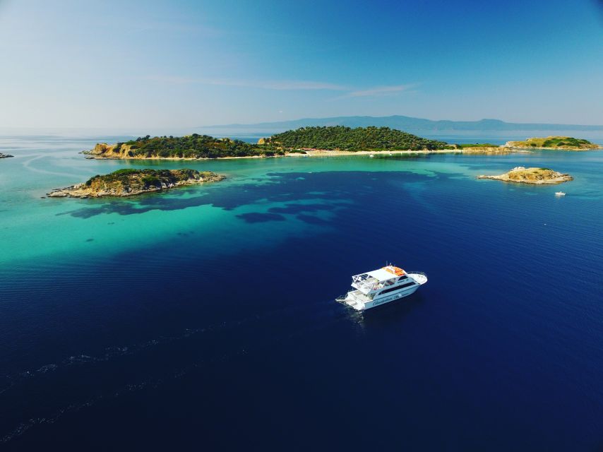 Mount Athos Glassbottom Cruise with Ammouliani Island visit - Passing the Drenia islets