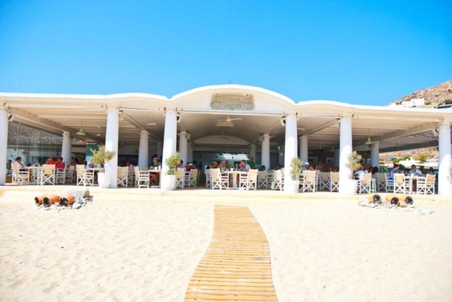 Mykonos: Beach Escape and Free Time in Mykonos Town - Elia Beach: three hours by clear water