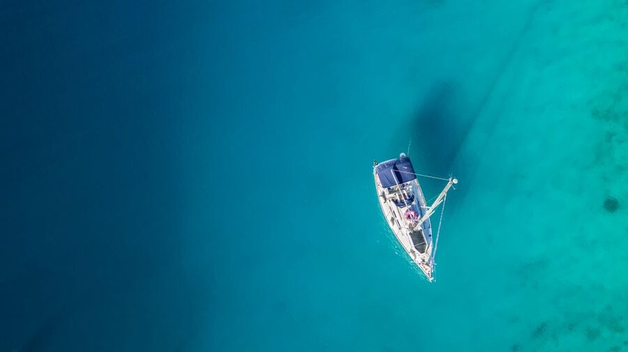 Mykonos: Delos and Rhenia Full-Day Sailing Cruise with Meal - Delos: an hour with the ancient Aegean