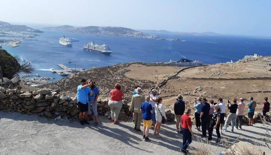 Mykonos: Guided Highlights Tour - Meeting at the Old Port, not the New Port