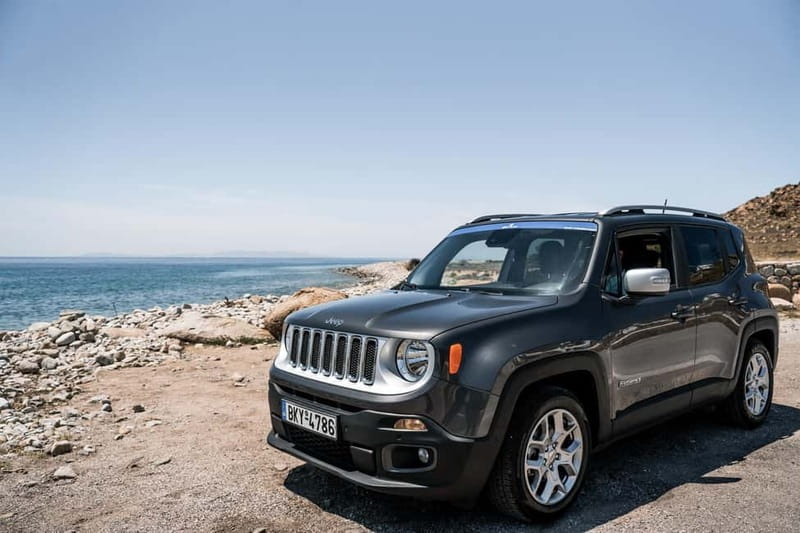 Mykonos: Private Island Tour with local guide -Jeep Renegade - The guides make the private format work