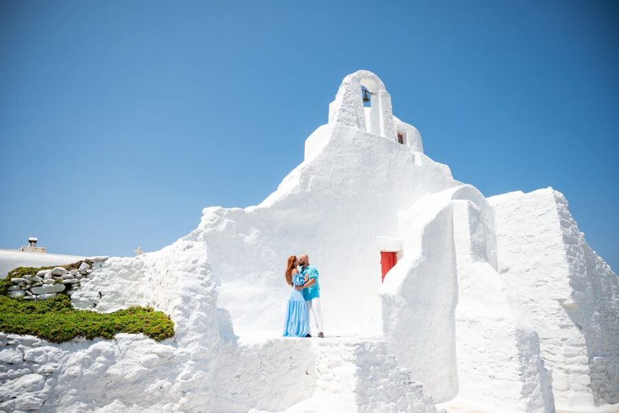 Mykonos Private Photoshoot - Starting by the Windmills in Mykonos Town