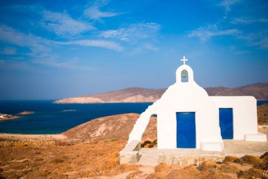Mykonos Walking Tour - Panagia Paraportiani and Agios Nikolaos Church
