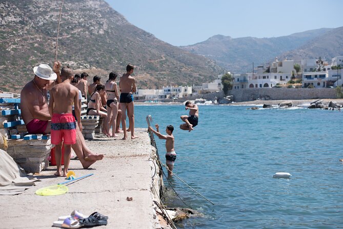 Naxos Highlights Bus Tour with Free Time for Lunch at Apeiranthos - Apollonas Beach adds a welcome change of pace