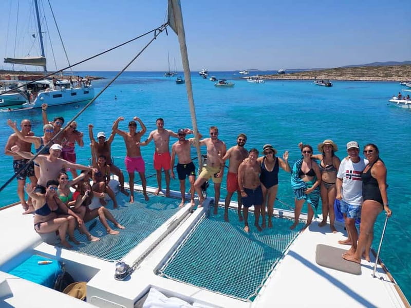Naxos: Naxos Catamaran Sailing Cruise with Lunch and Drinks - A relaxed day aboard the Santa Maria