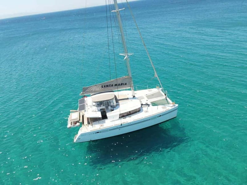 Naxos: Naxos Catamaran Sailing Cruise with Lunch and Drinks - The morning crossing and first swim