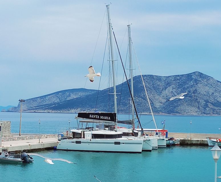 Naxos: Naxos Catamaran Sailing Cruise with Lunch and Drinks - Comfort, space, and the limits of luxury