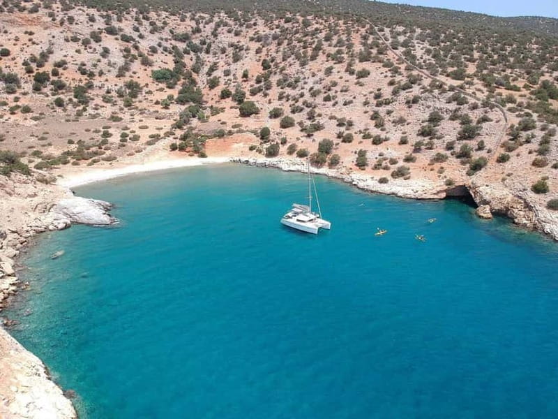 Naxos: Naxos Catamaran Sailing Cruise with Lunch and Drinks - Finding the boat at Naxos port