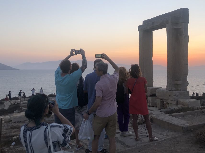 Naxos: Old Town, Castle & Portara Guided Sunset Tour - Starting at the marble Sphinx