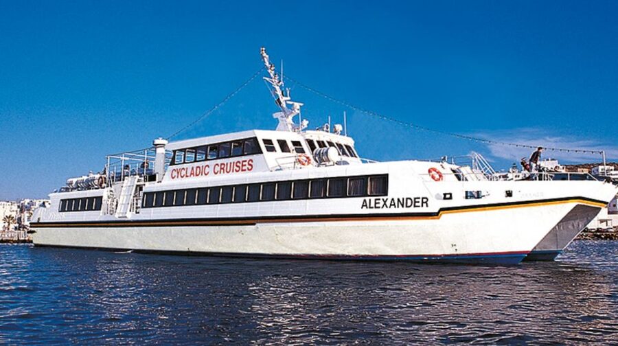 Naxos: Santorini Day Trip by Boat with Guided Tour - Practical advice before you book